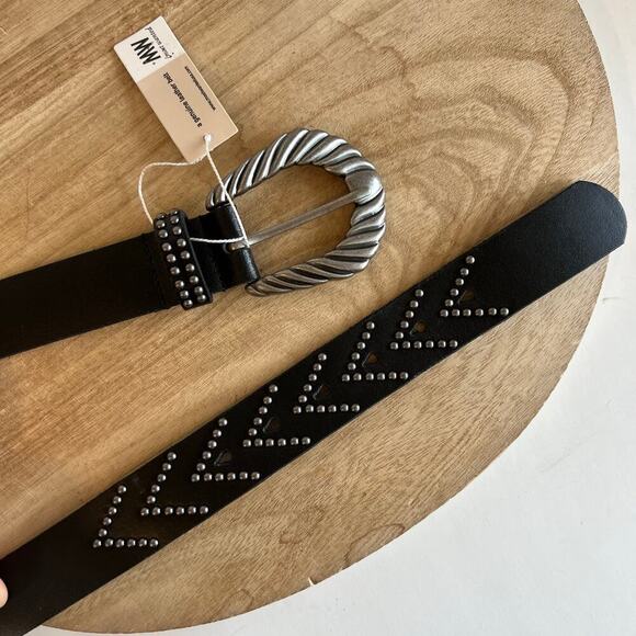 MW Black Genuine Leather Silver Studded Chunky Buckle Belt Size Small NEW - Picture 9 of 11